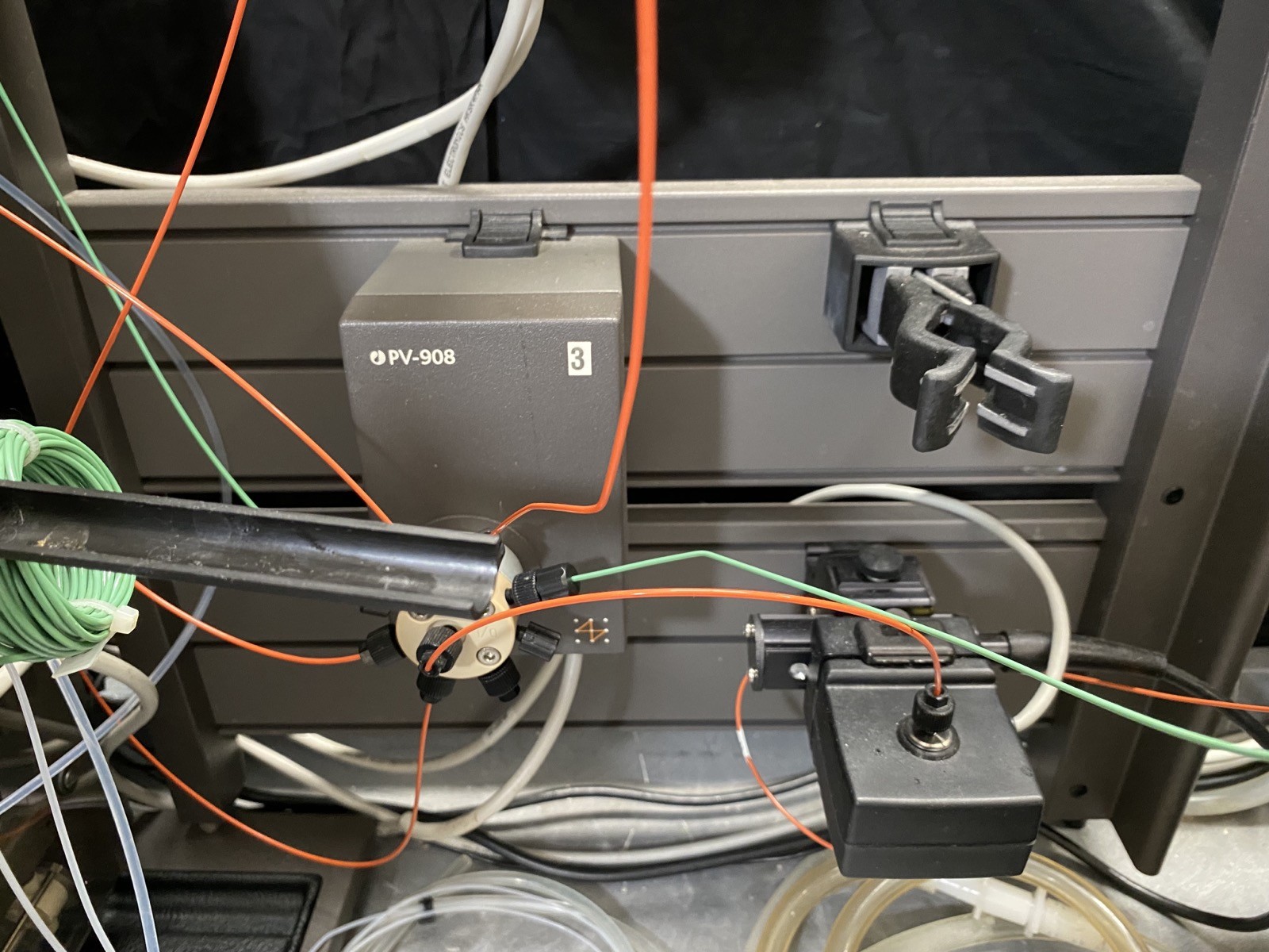 AMERSHAM BIOSCIENCES AKTA FPLC Frac-950 Cytiva CU-950 Chromatography System