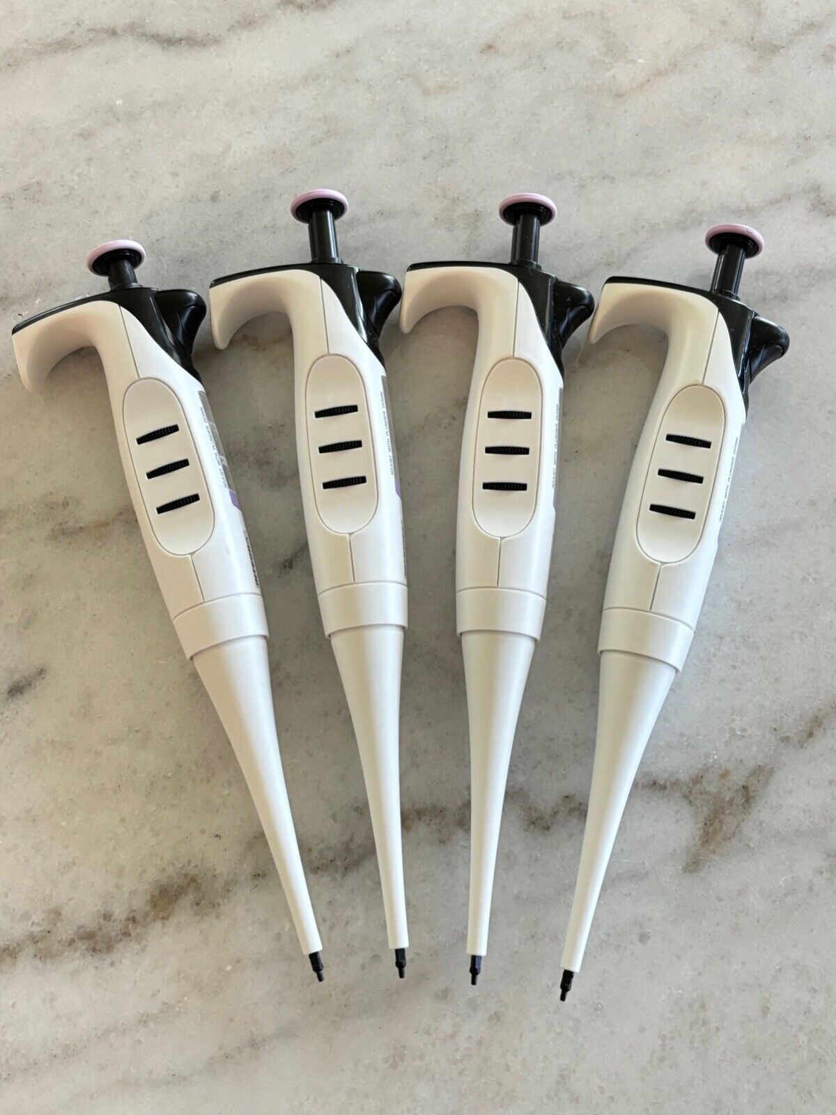 INTEGRA Biosciences EVOLVE Manual Pipette #3011 – 1-Channel, 0.2-2uL, P2