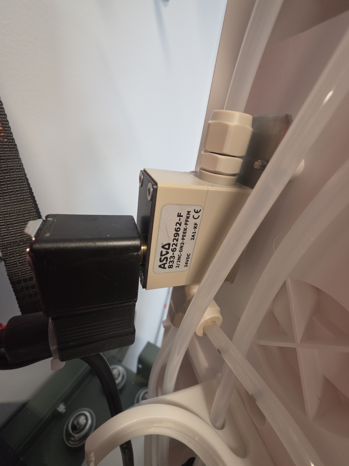 Parts Millipore Q-POD ELEMENT Ultrapure Water Unit (Model: ZMQSP0DE1)