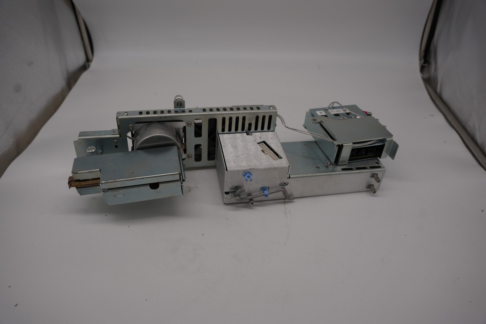 Agilent G4580-63211 GC 9000 FID w/ G4591-61810 FID Electrometer, G4 FID 2016320