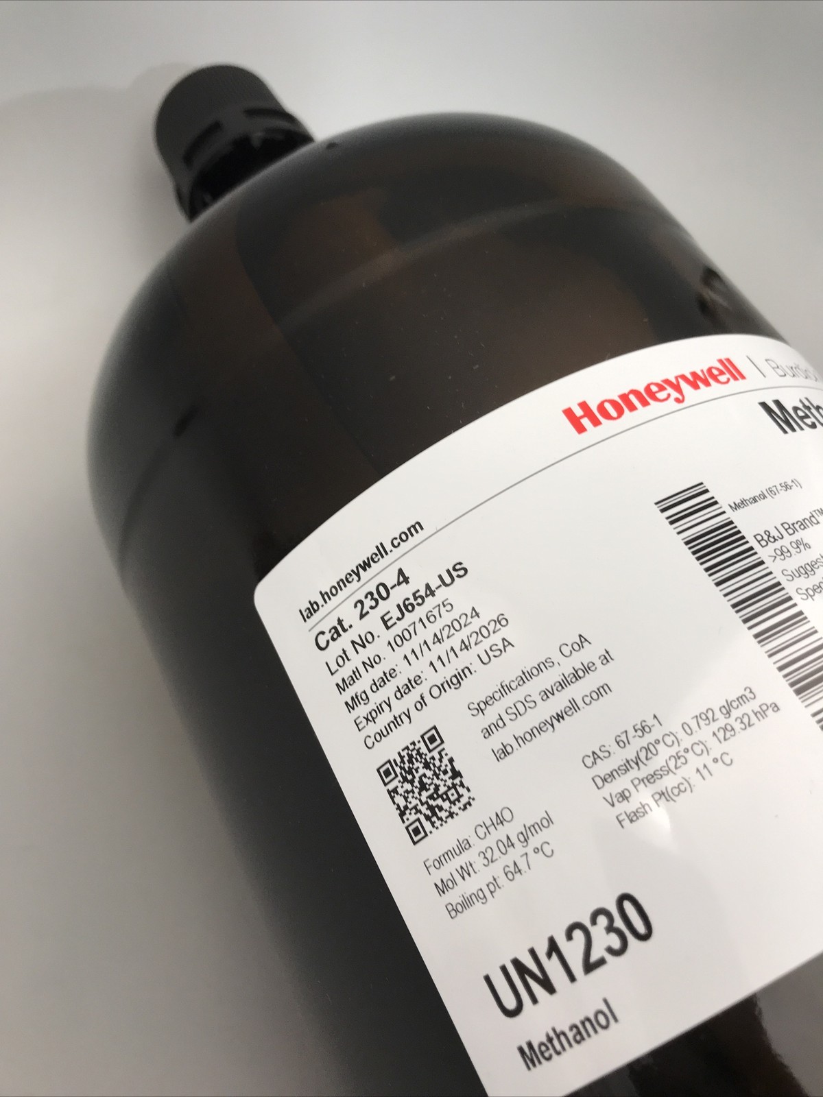 New Honeywell Methanol CAT # 230-4 for LC/MS Systems UN1230 4L Exp 11/26