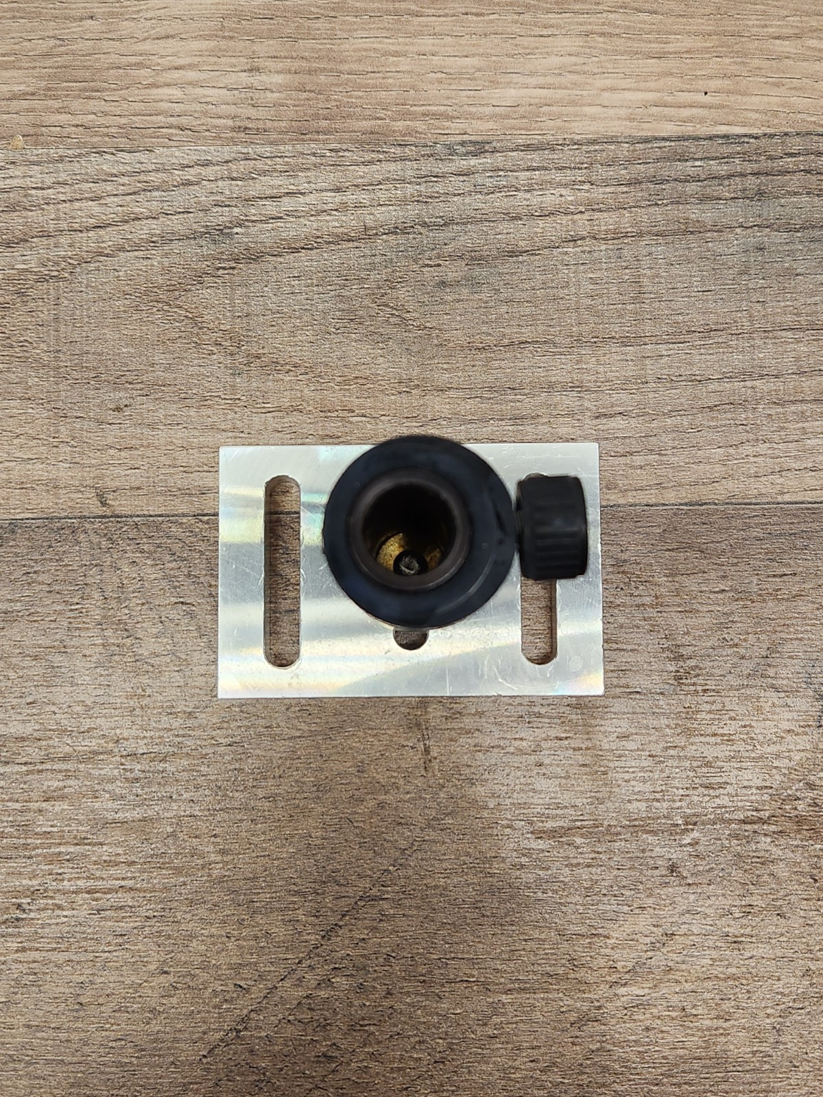 Newport VPH-3 3″ Height Optical Post Holder and Base
