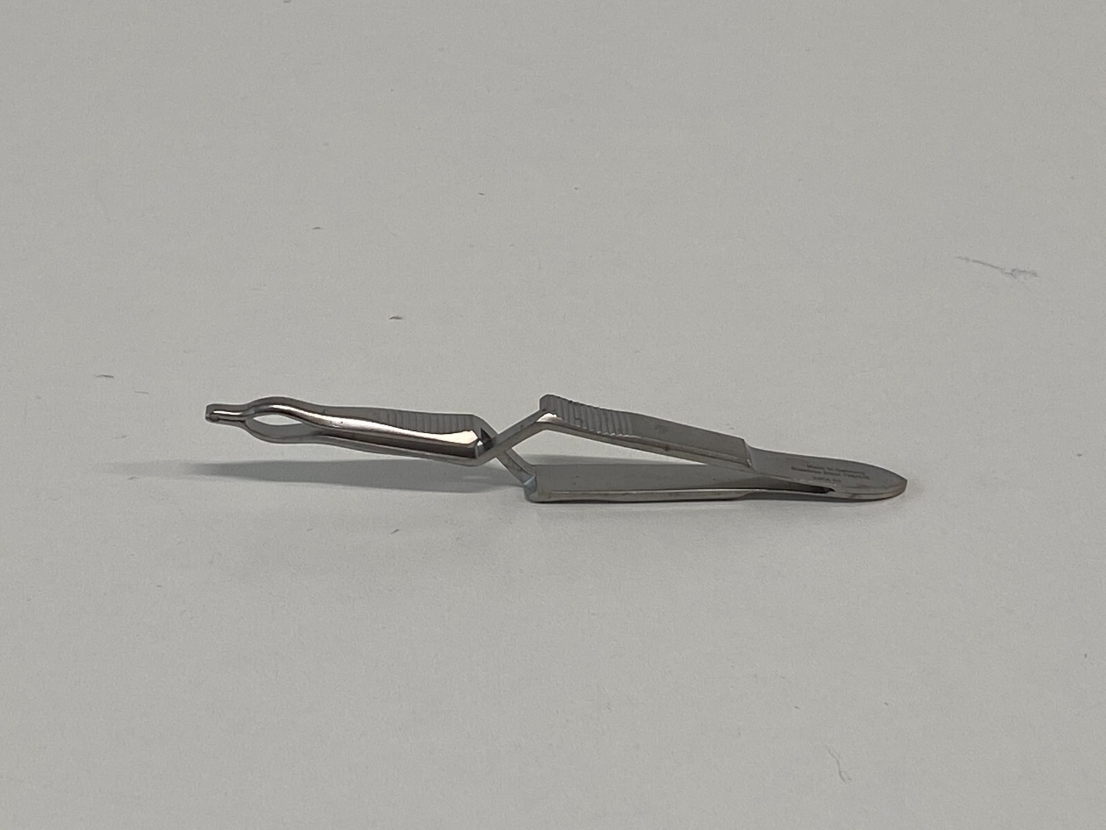 L24: V.Mueller SN385 Forceps