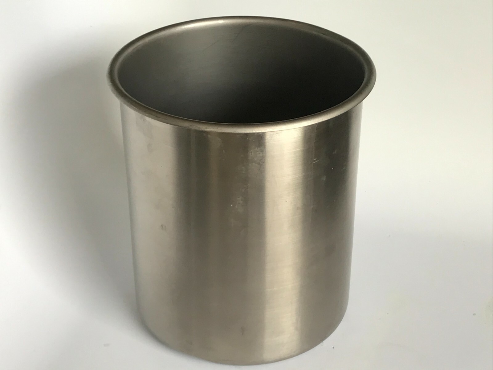 Used Polar Ware NSF Med. Storage Beaker 6Y (6.125 QT/ 5.80 L) – Stainless Steel