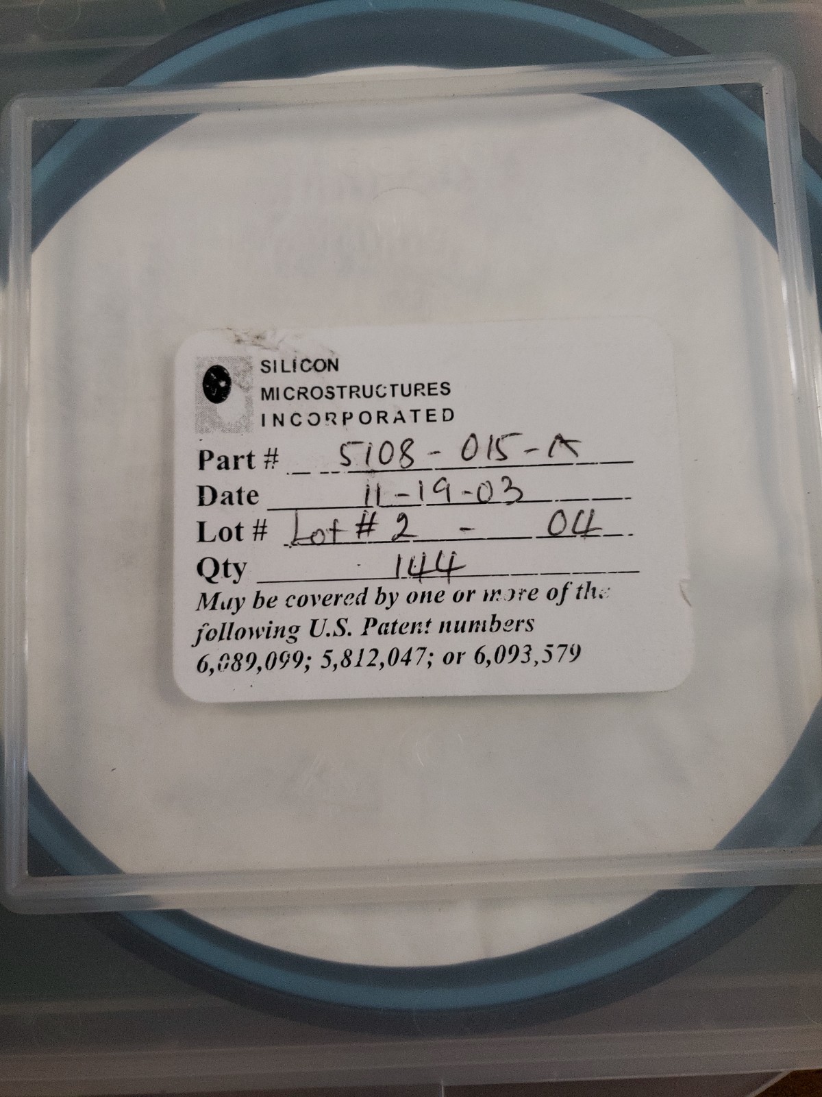 SILICON WAFER bit in 5.5″ wafer carrier…. ….(C12B3)