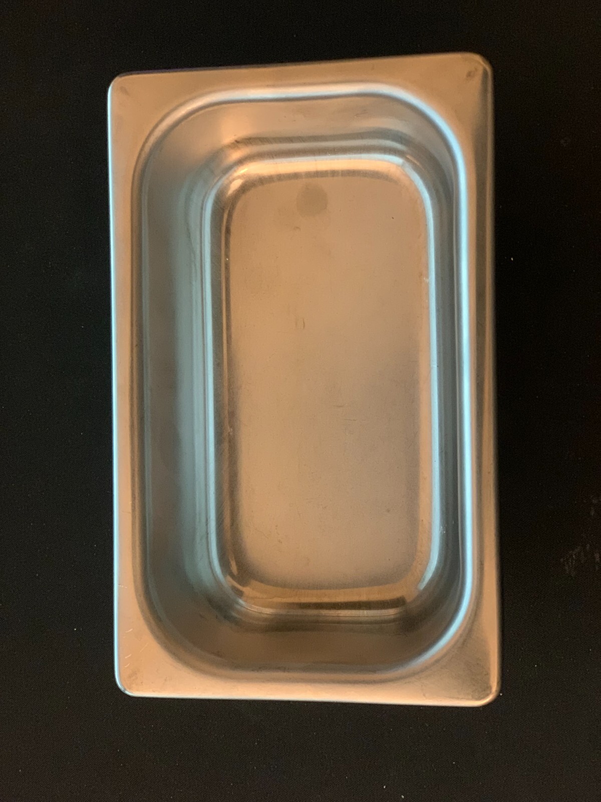 Polar Ware E902 18 8 Stainless Steel Container with 902-2 Lid NSF W/ lid