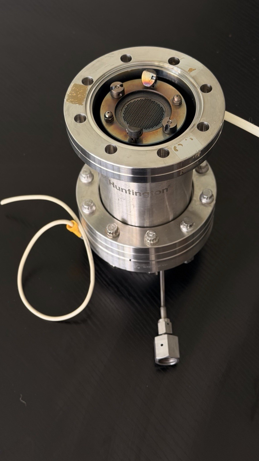 Huntington/MDC UHV Multipin Feedthrough Mesh Grid – Ion Source/Gauge CF