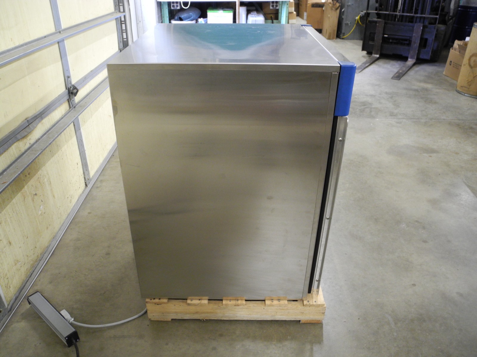BLICKMAN 7922TG PROFESSIONAL GRADE MEDICAL WARMING CABINET SINGLE DOOR CONFIG