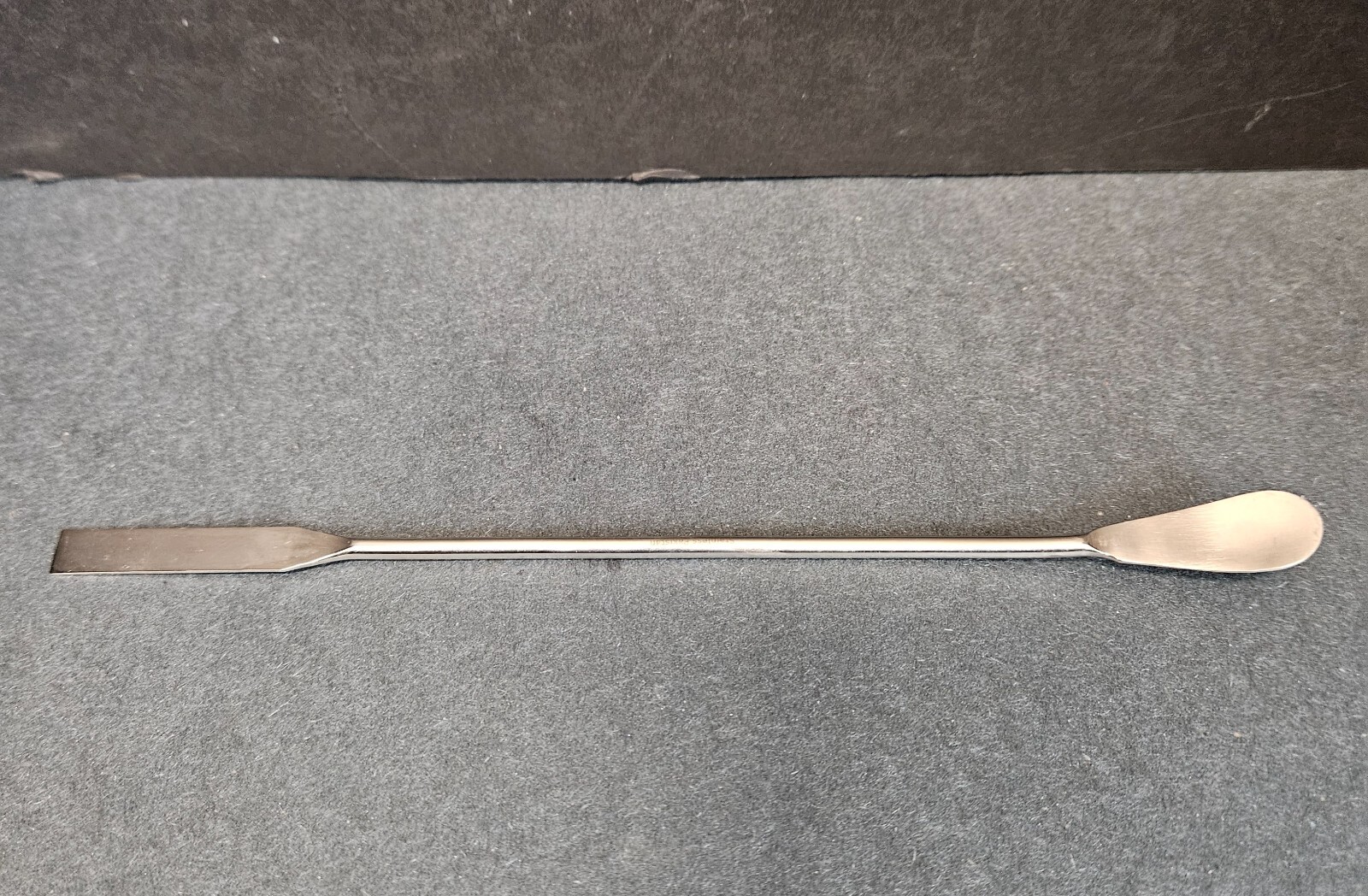 VWR Lab Spatula Double Ended Square and Flat Spoon 9 in. Total of 2 Spatulas