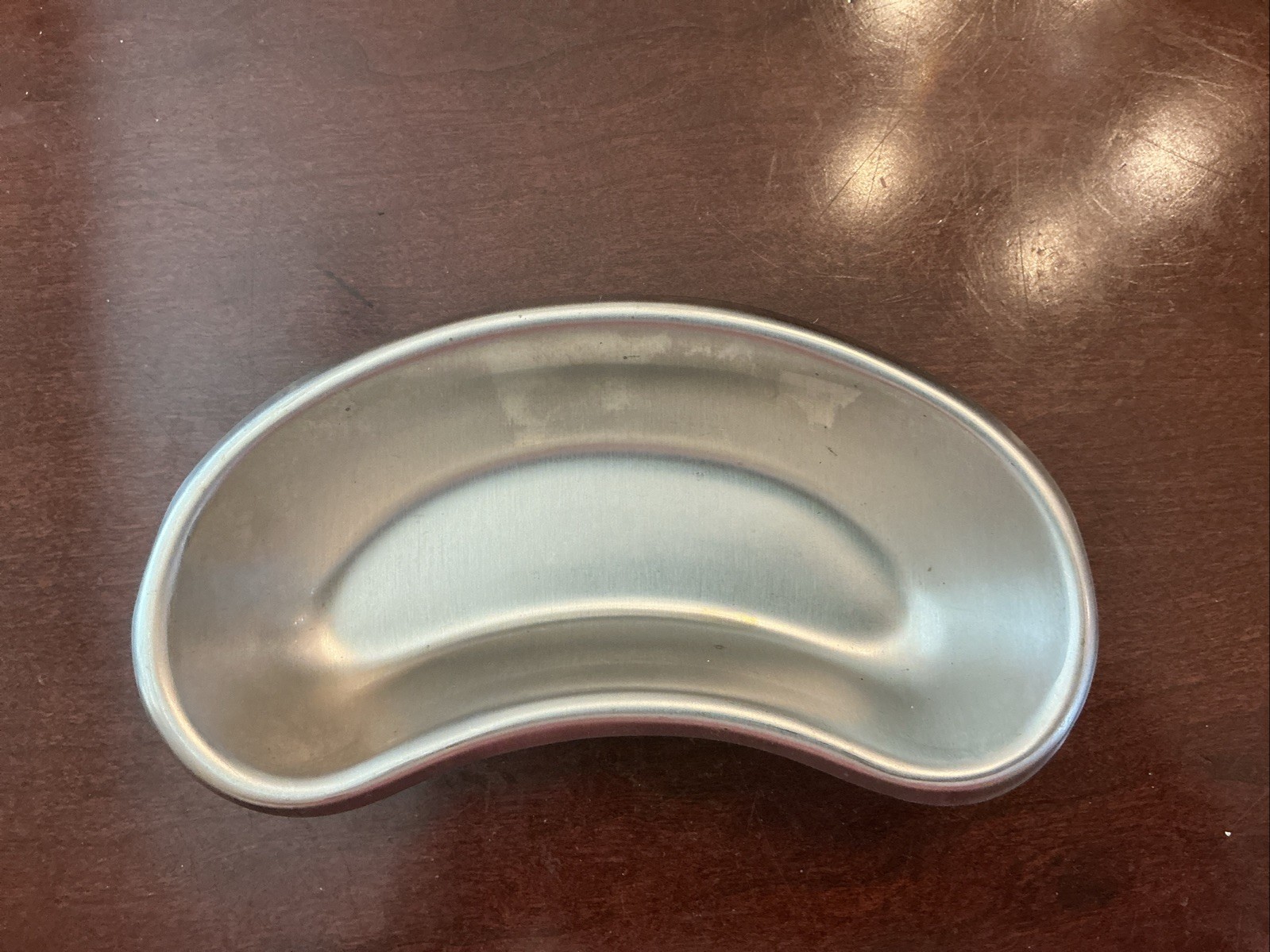 Vintage STAINLESS STEEL KIDNEY SHAPED SURGICAL TRAY, 8 “