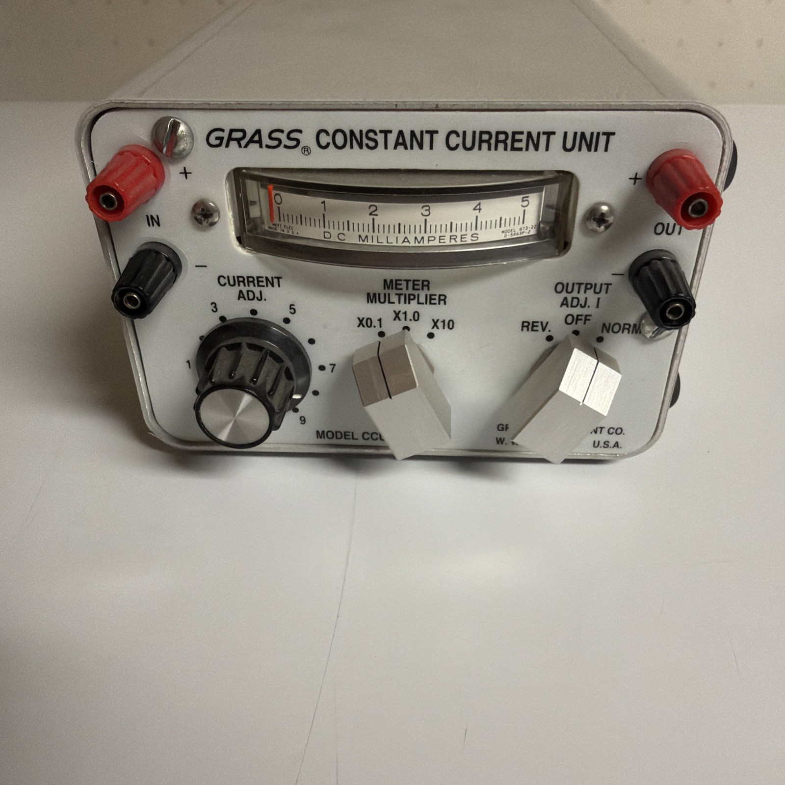 Grass Medical Instruments Constant Current Unit Model CCU-1 A Current Limiter