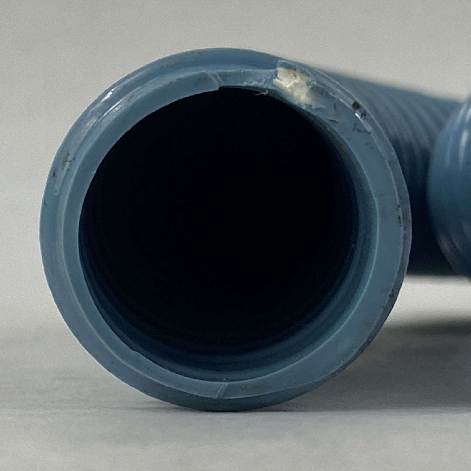 Unbranded Laboratory Duct Hose Assembly Blue 1″ ID 1.2″ OD 5ft Length
