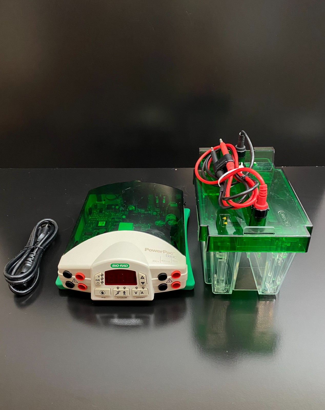 Bio Rad PowerPac Basic Power Supply with Criterion Cell Electrophoresis System