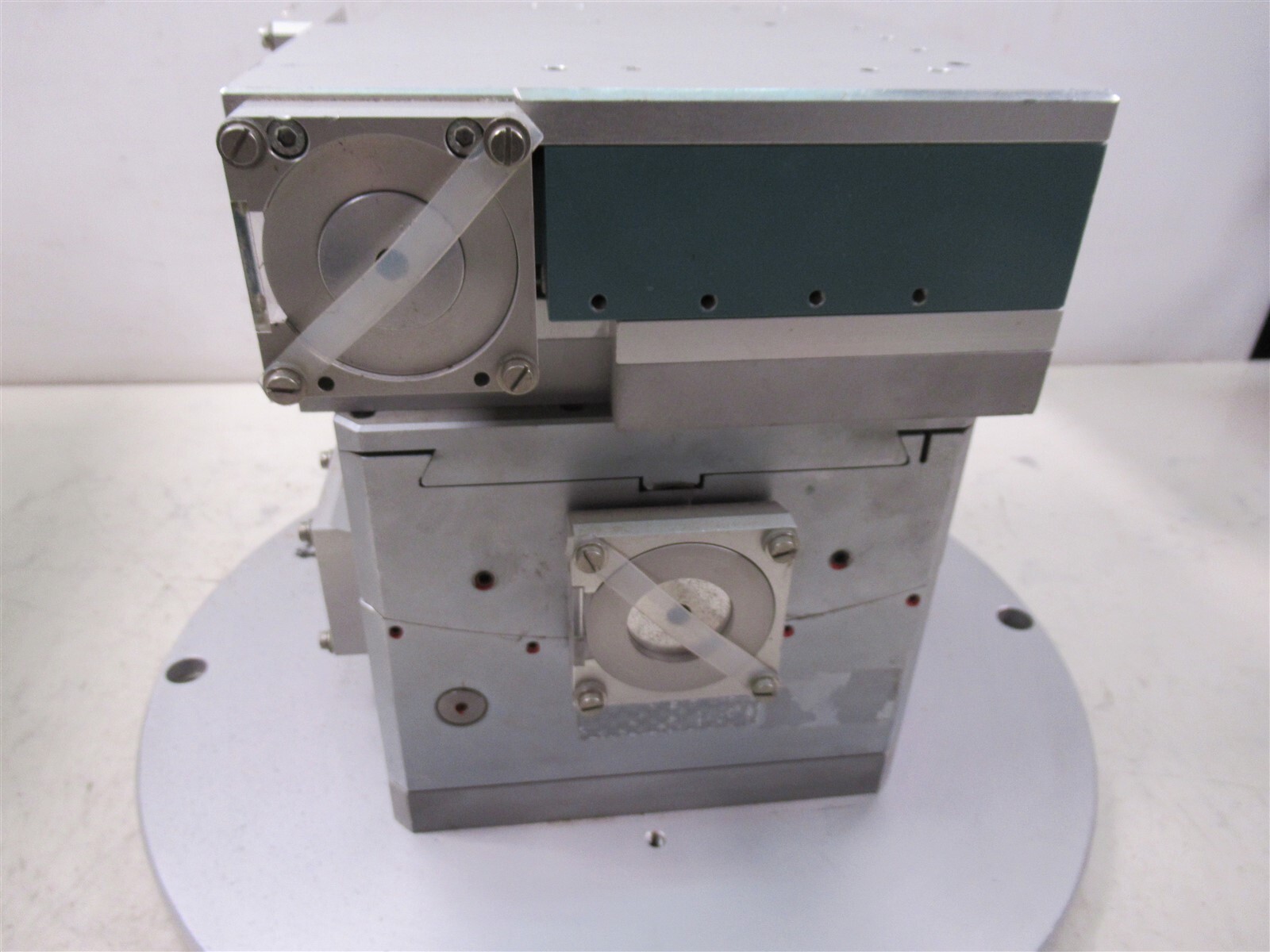 Huber 57021-007 D-8219 D8211 Multi-Axis Positioning System Rimsting Germany