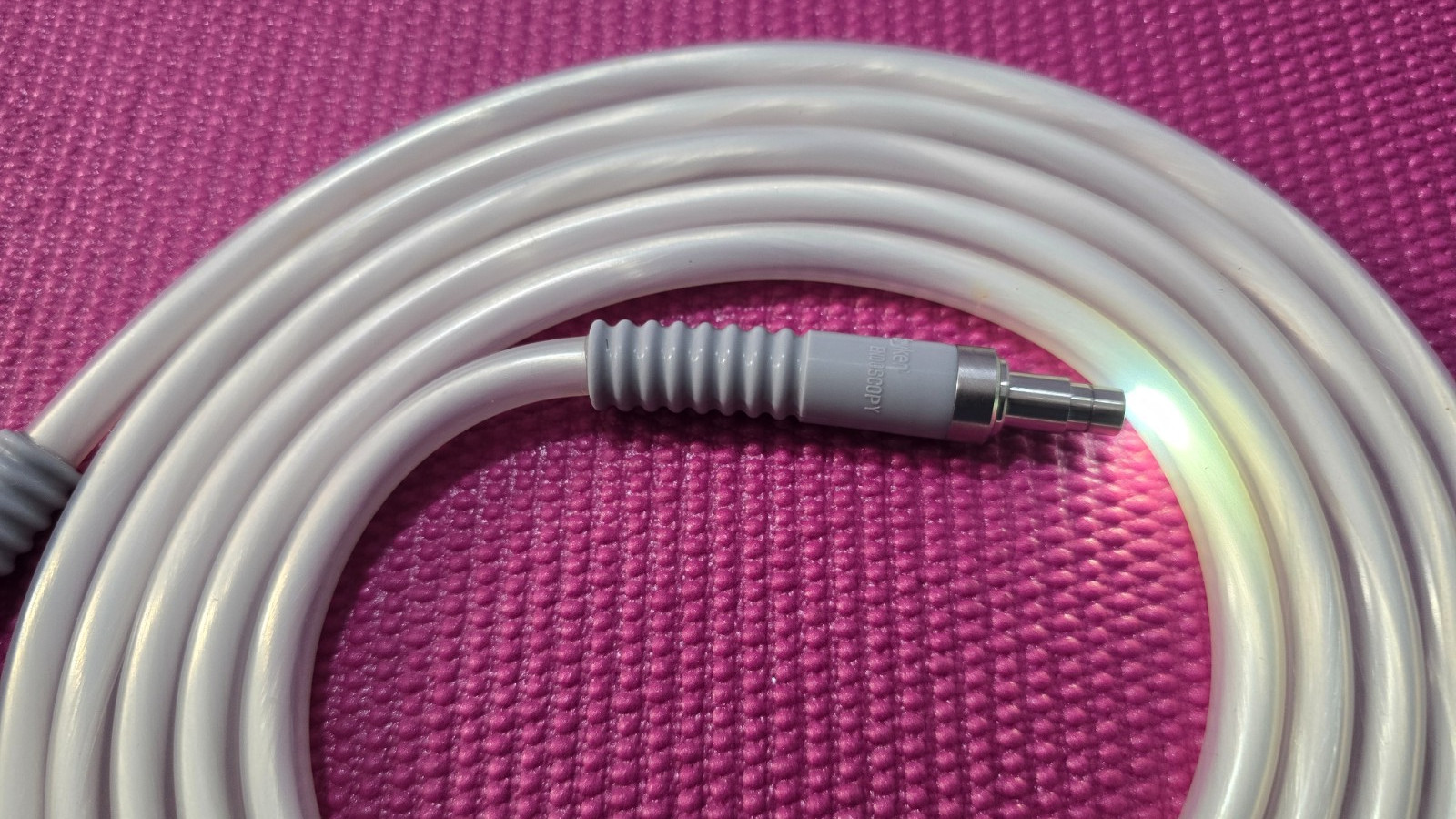 Stryker 233-050-064 Snap on Fiber Optic Cable White 5.0mm x 10ft