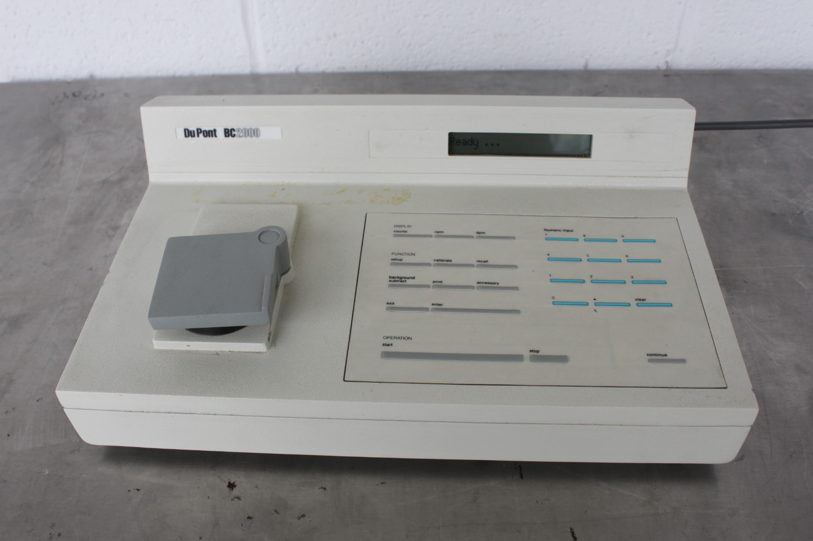 DuPont BC2000 Countertop Beta Counter NICE