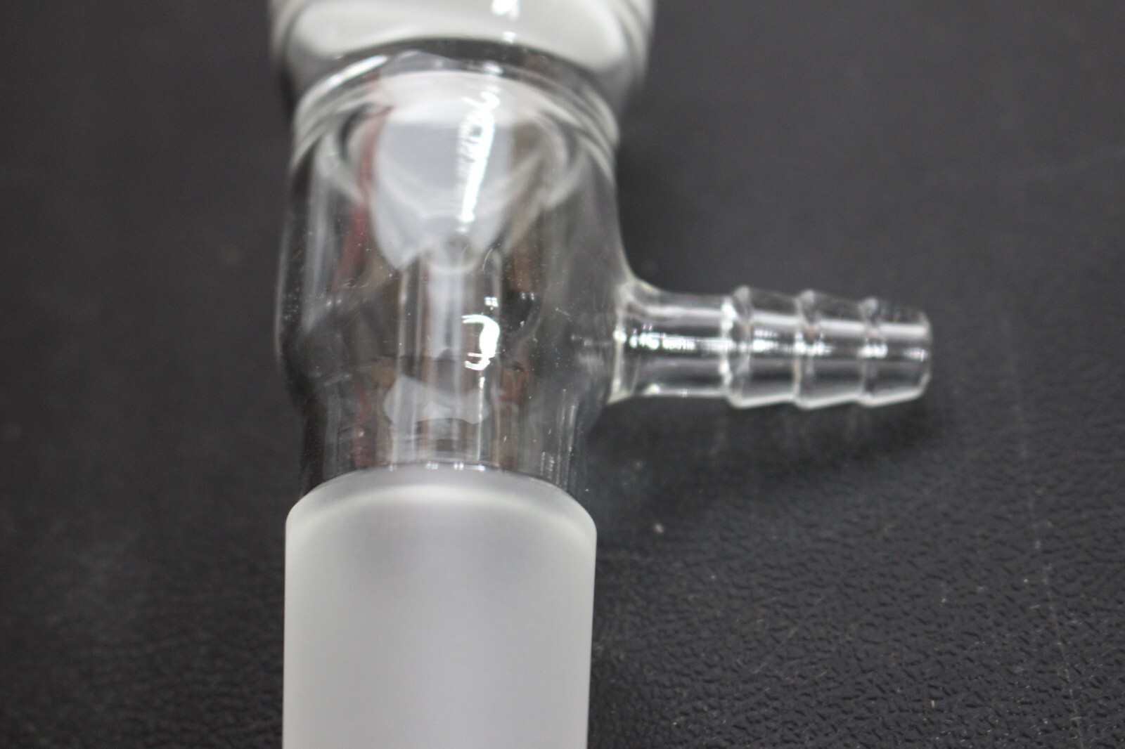 Chemglass 30mL Buchner Funnel 24/40 Lower Vacuum Assy Medium Frit CG-1406-05
