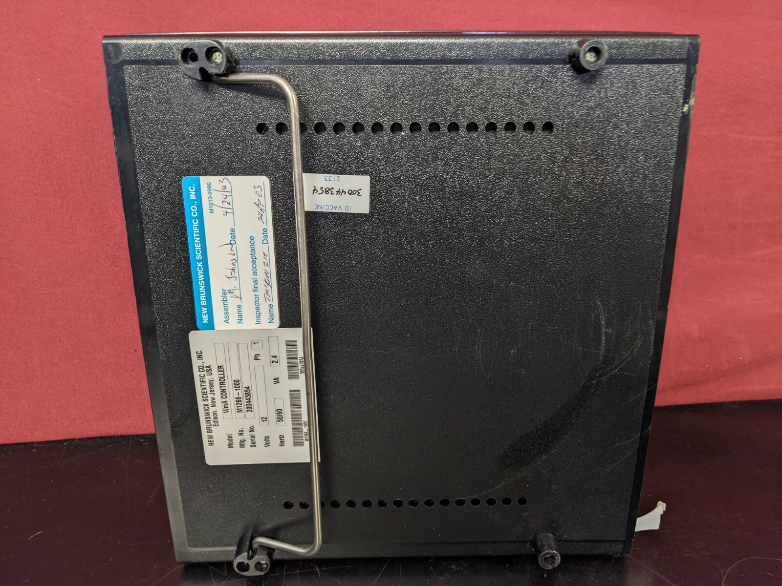 New Brunswick Scientific V/mA Multi-Loop Fermentation Controller M1266-1000