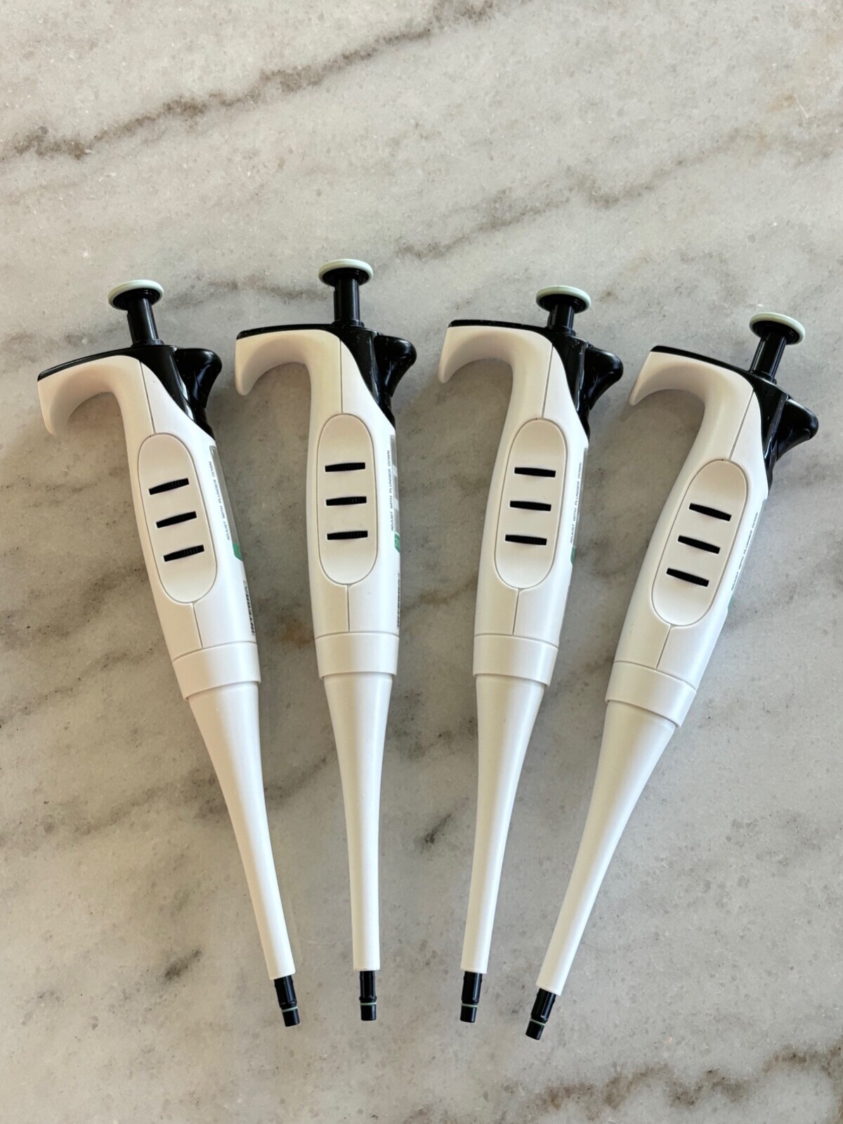 INTEGRA Biosciences EVOLVE Manual Pipette #3016 – 1-Channel, 20-200uL, P200