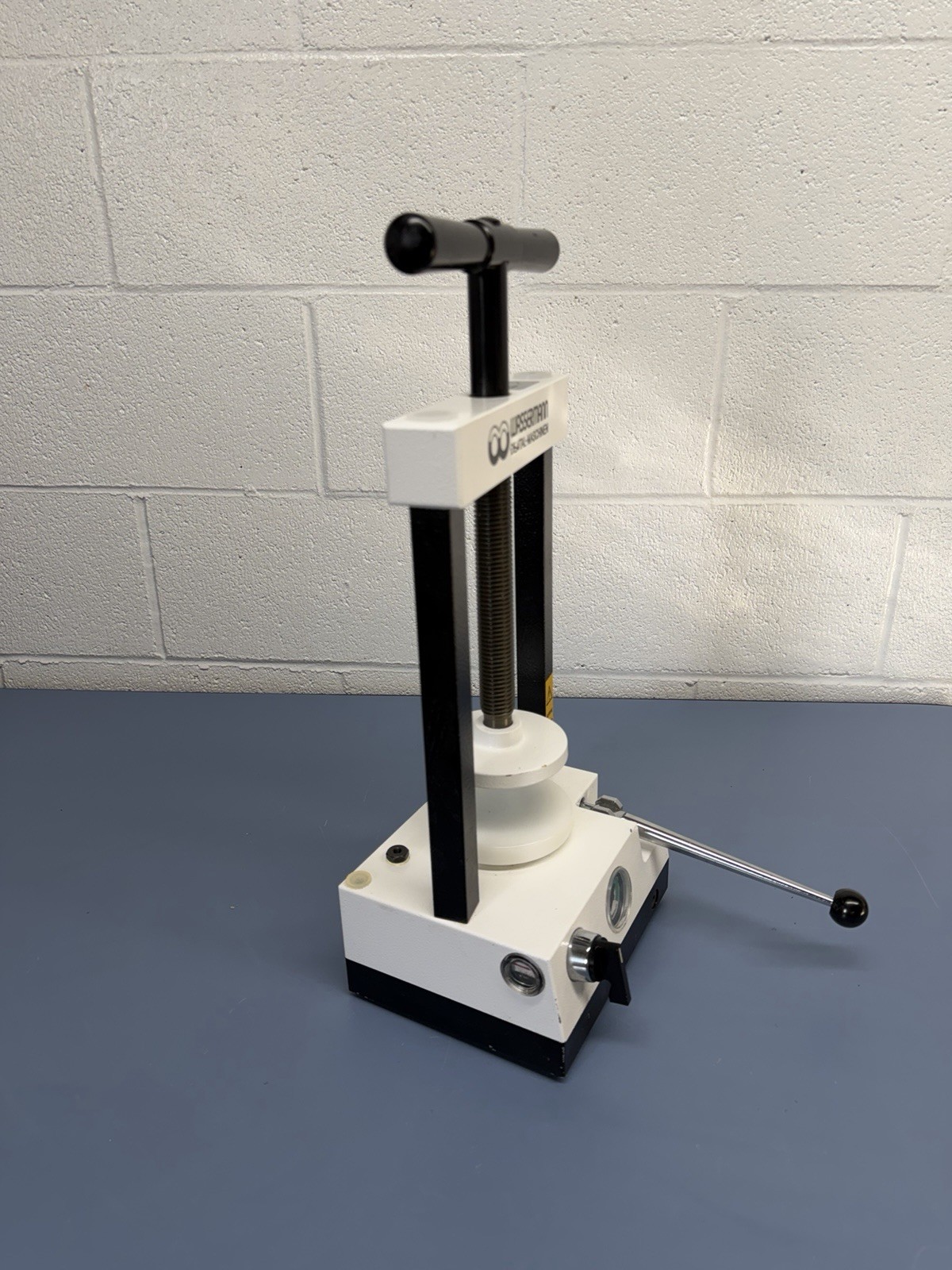 Wassermann Dental-Maschinen Hydraulic Press Model WW-33 Made In Germany