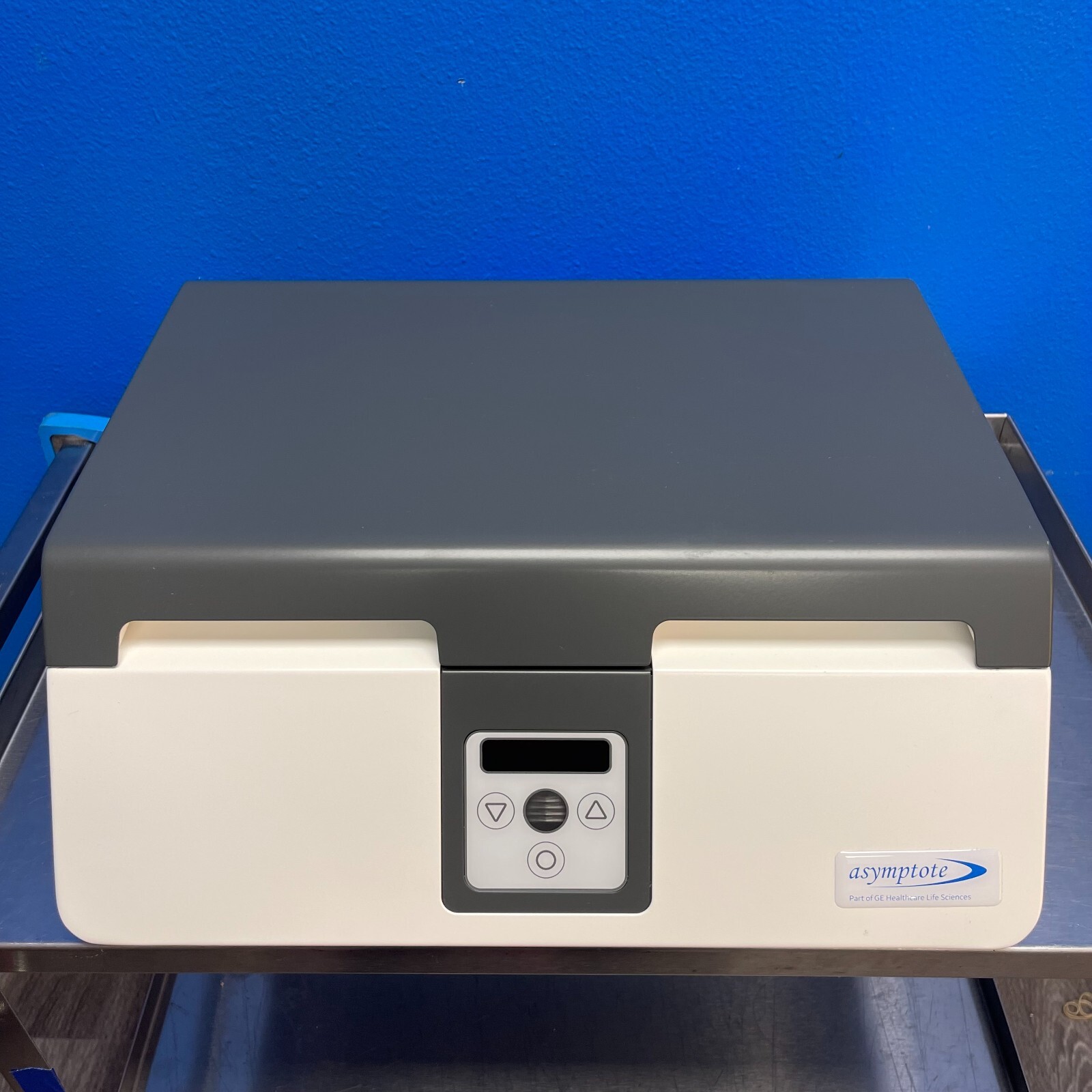 GE VIA Thaw CB1000 Asymptote Dry Automated Lab Thawer 100-240VAC 50/60Hz 650VA