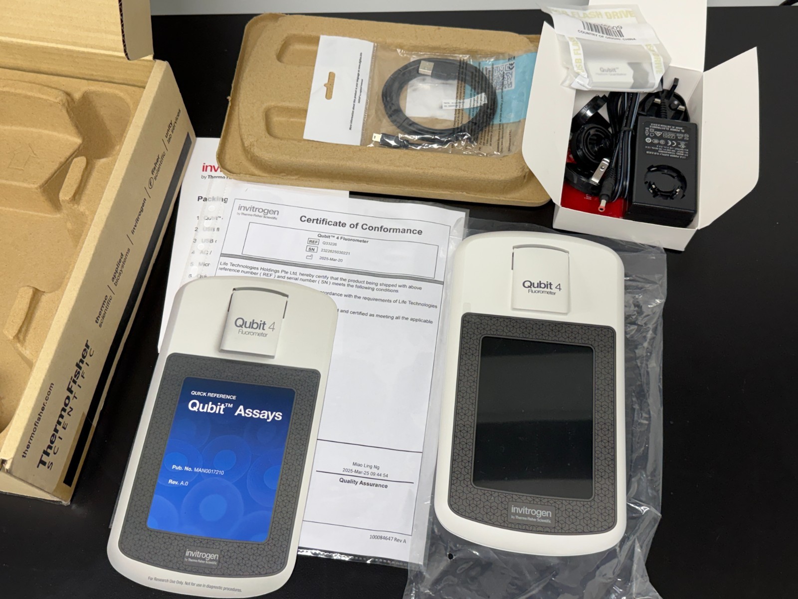 Thermo Invitrogen Qubit 4 DNA RNA Oligo Ion Protein Fluorometer
