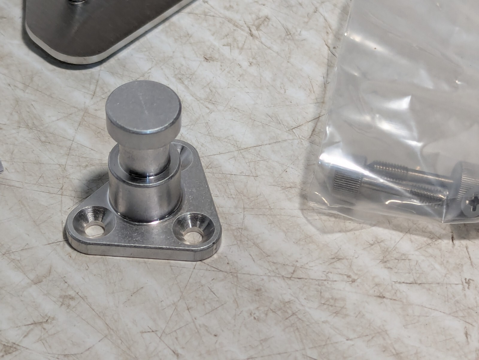 Medtronic PM35VAA Capnostream 35 Vesa Adapter Mounting Assembly – Free Shipping