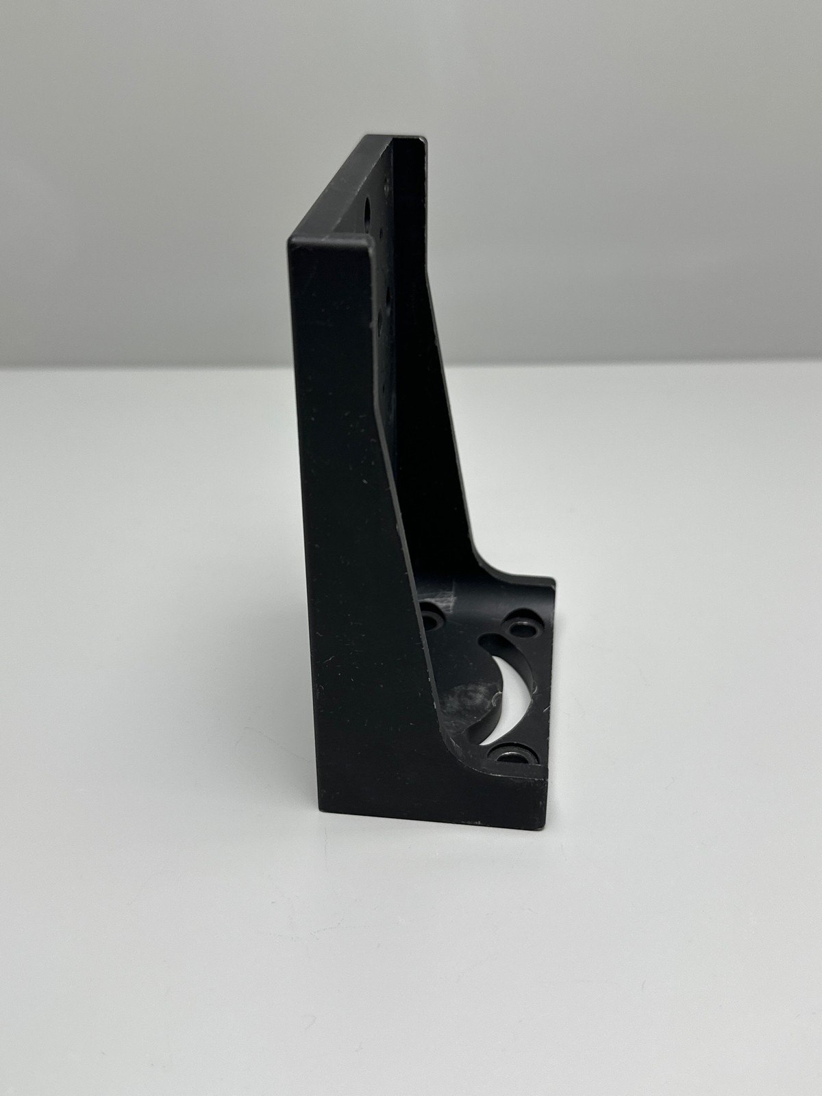 Melles Griot Unknown Right-Angle Bracket, 1/4-20 Holes