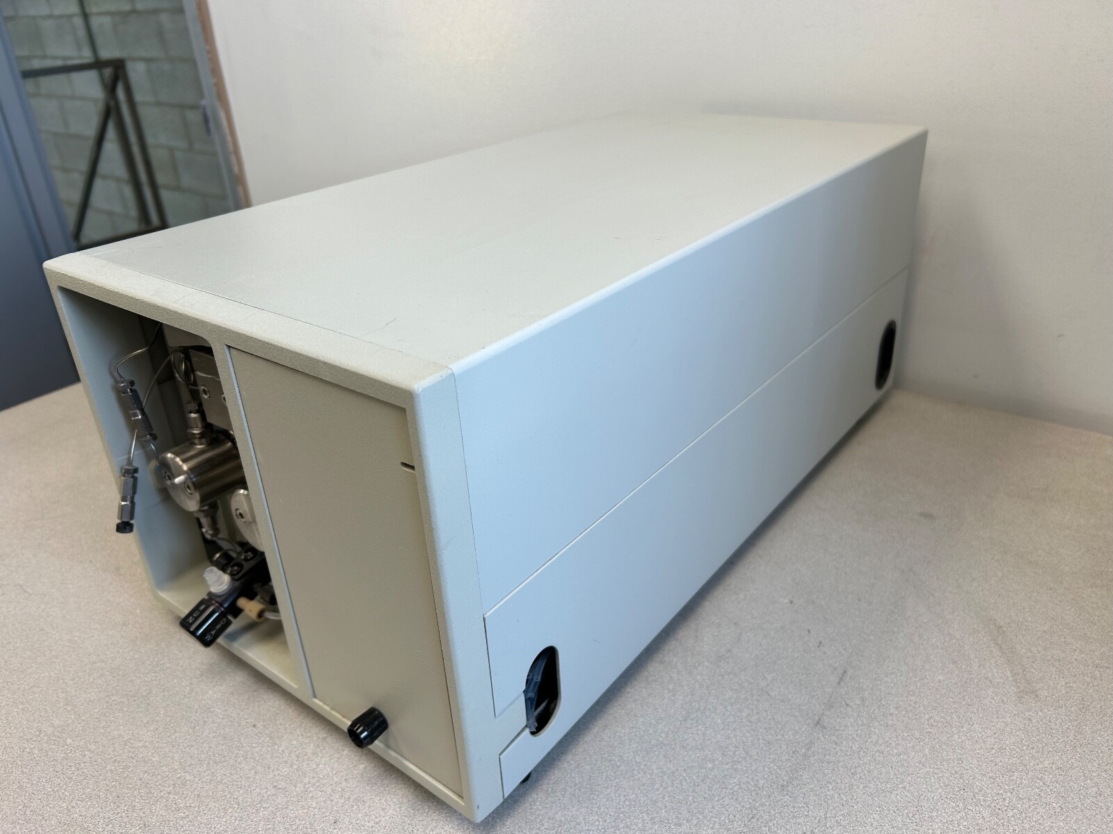 Waters MultiSolvent Delivery Pump WAT062349 – Unknown condition