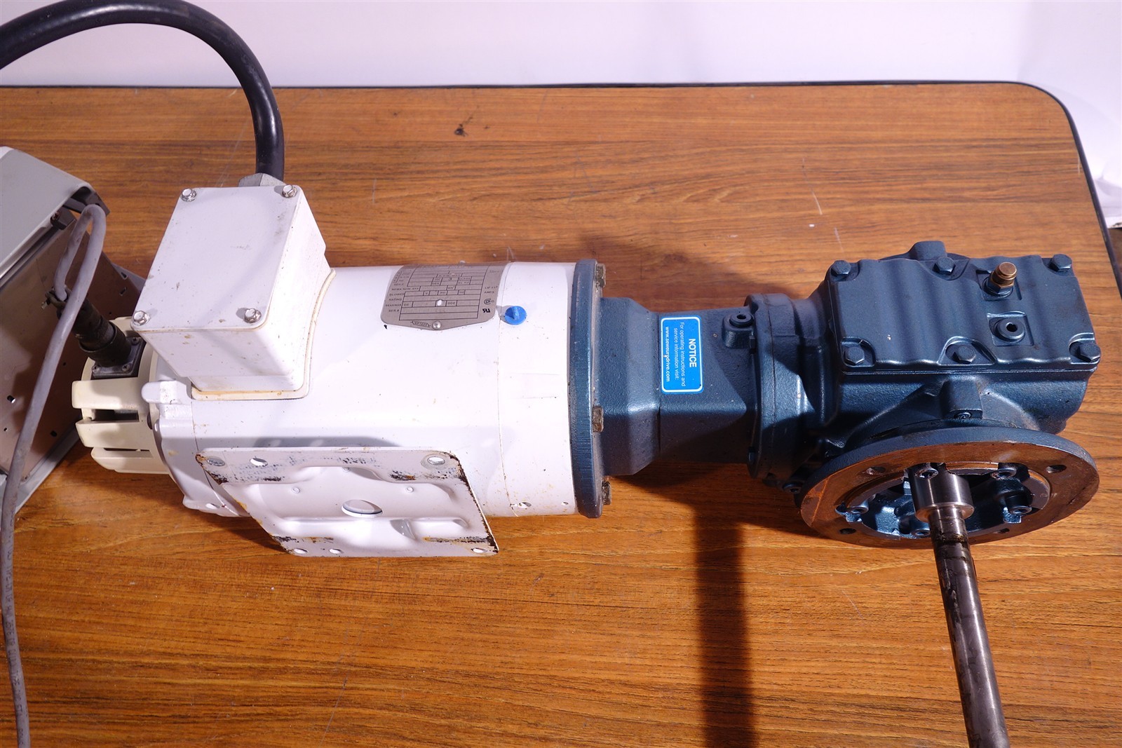 Baldor Vector 1HP Variable Speed Motor Allen Bradley Powerflex 70 Drive Encoder
