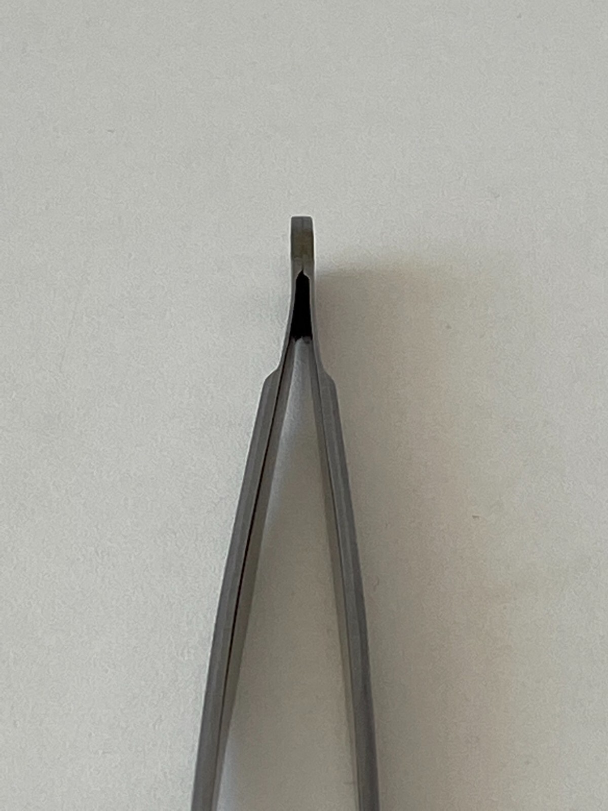 L35: V. Mueller NL1470 Cushing Tissue Forceps