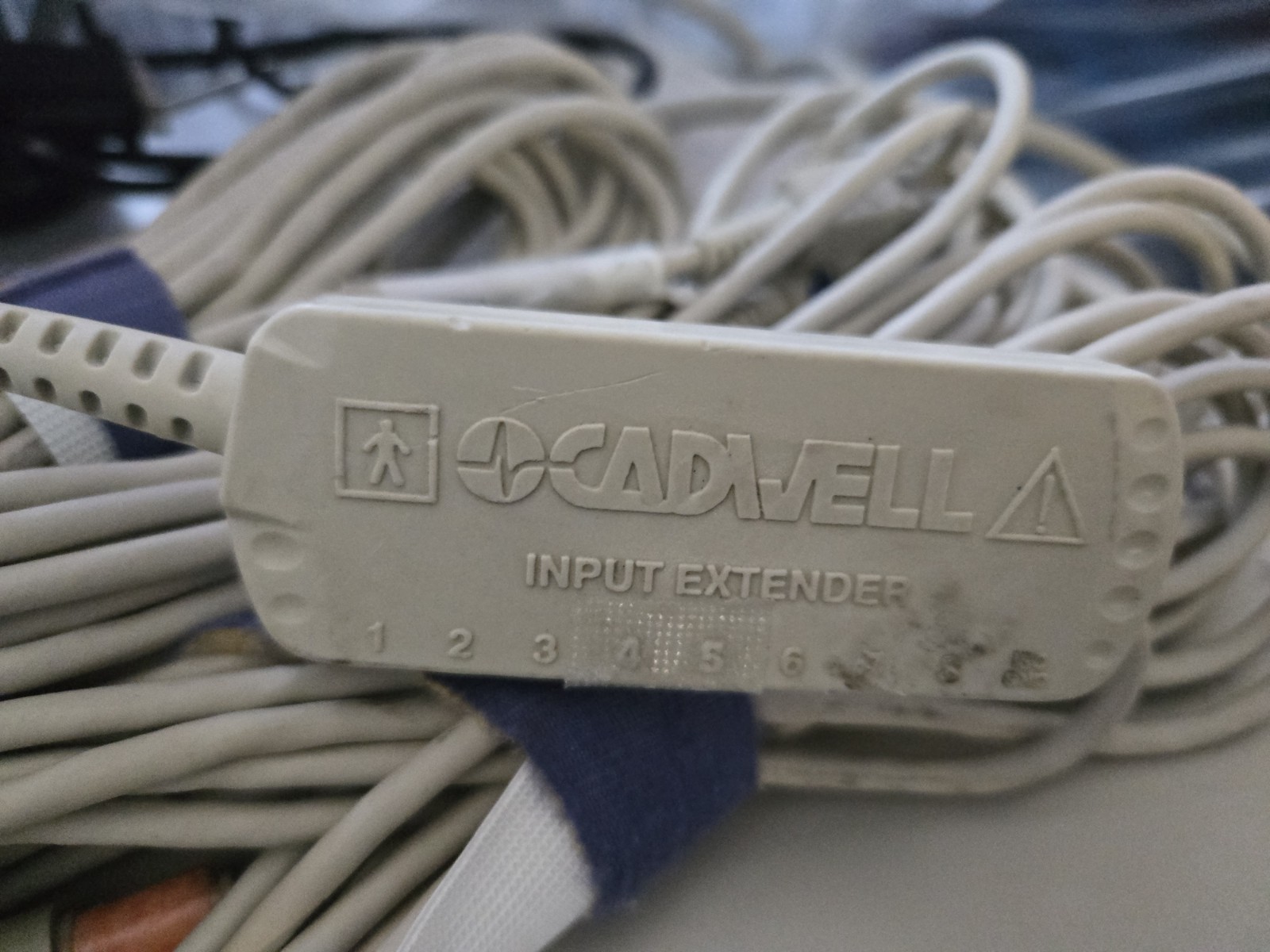 CADWELL cascade amplifier with cascade headbox and 3 Input extenders