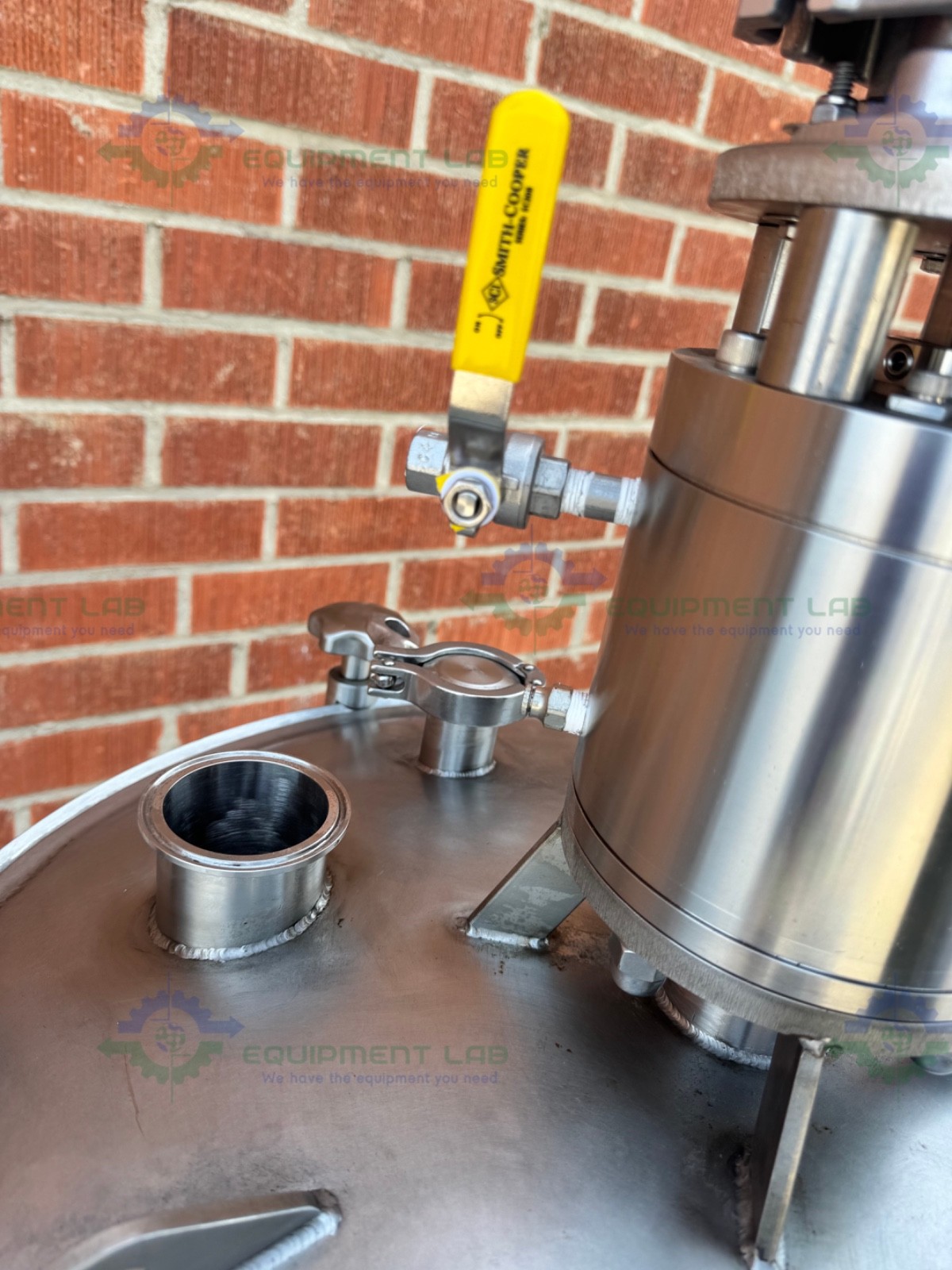 Unknown Brand 300 Liter Mixing Tank w/ Lenze 3 Phase Motor, Impeller
